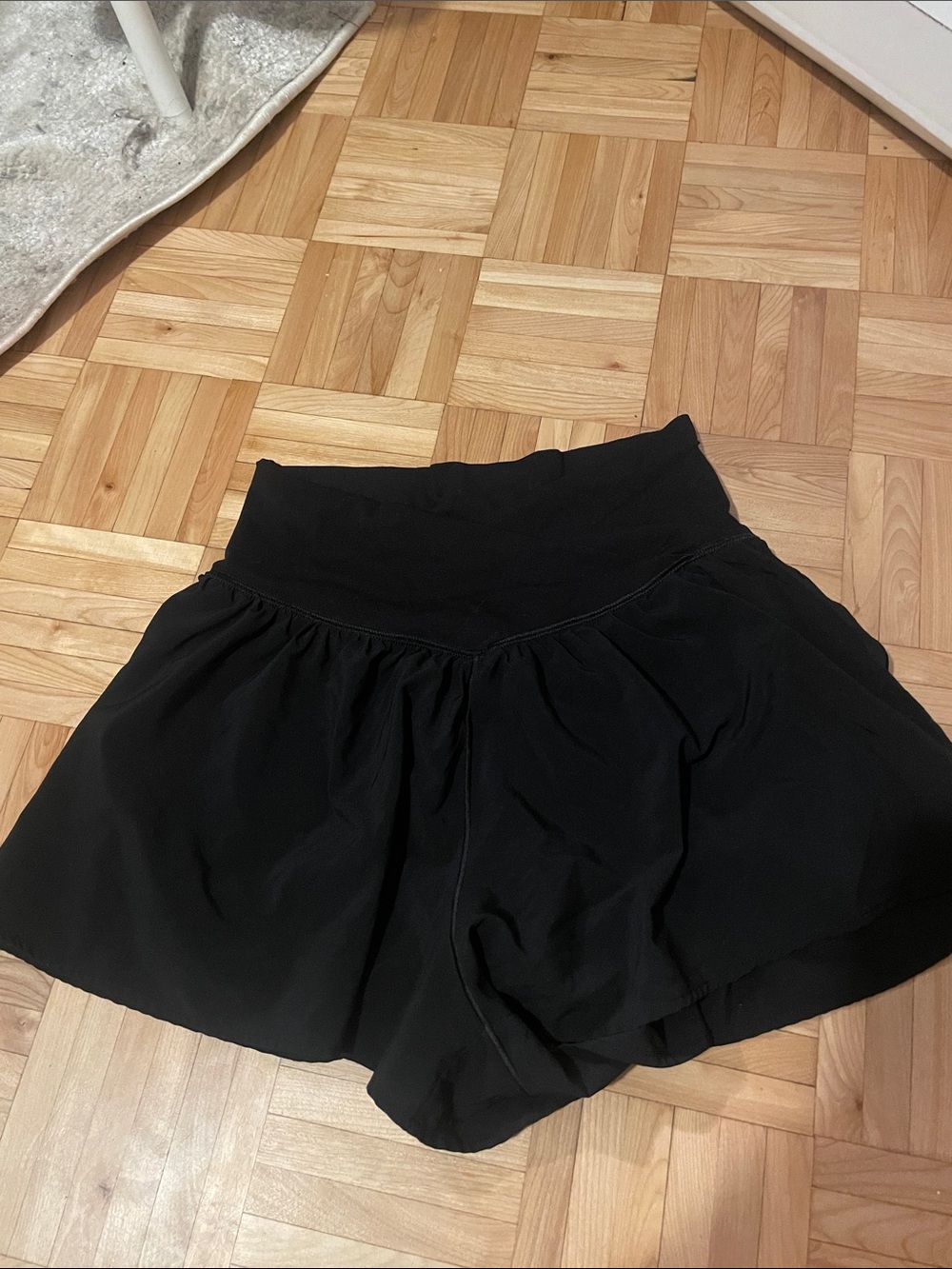 Aerie High-Waist Black Flowy Shorts